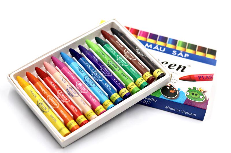 Bút Sáp Tô Màu Queen Angry Birds