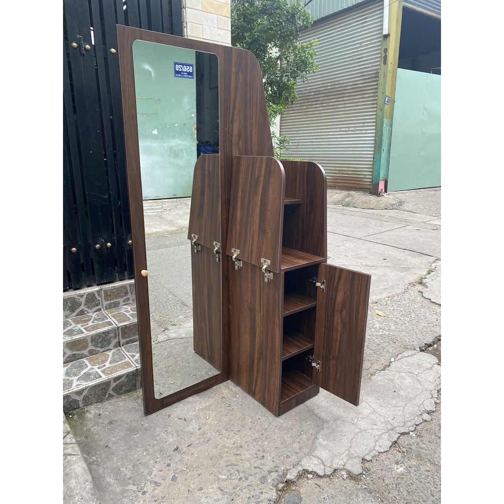 Bàn trang điểm hiện đại kiêm gương soi toàn thân
