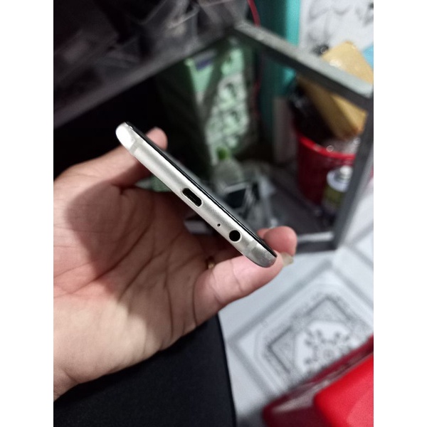 Xác samsung a600 hư màn hình