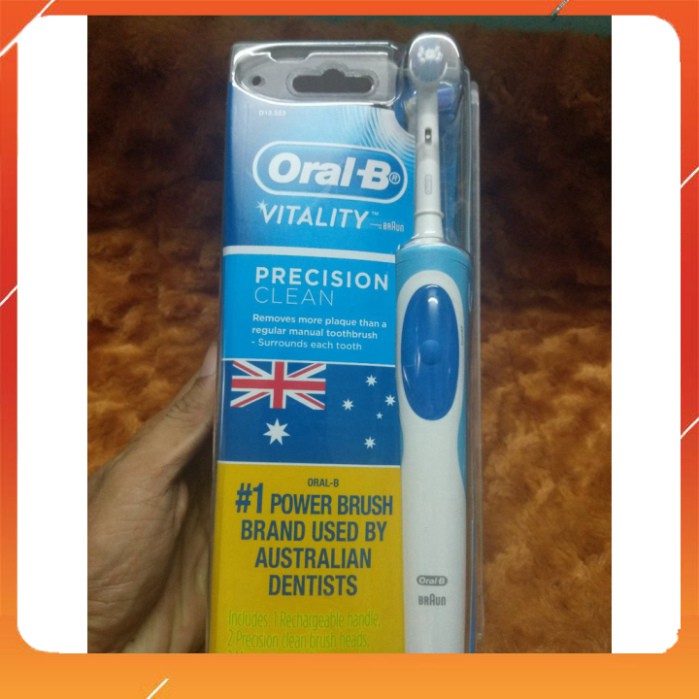 Bàn chải điện Oral B Vitality Pro White Electric Toothbrush tặng1 đầu bàn chải Úc