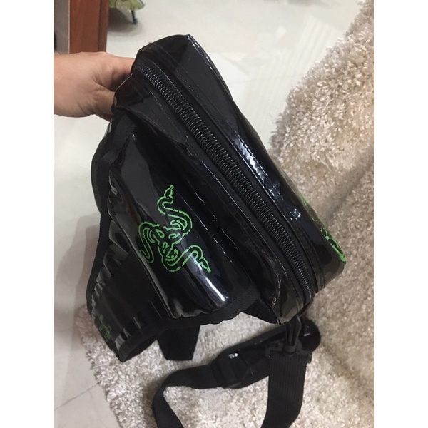 Túi si phom đọc lạ sale thu hồi vốn