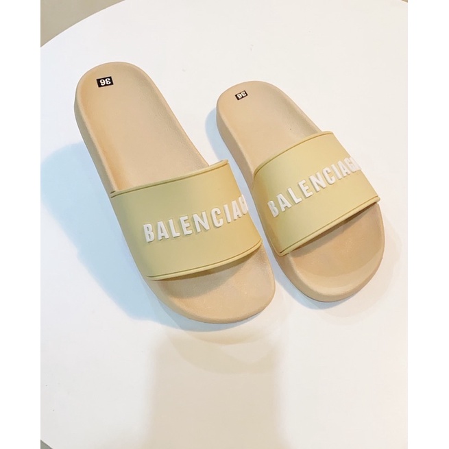 Dép Balenciaga Cho Nam Nữ Form Rộng, Đế Mềm Chống Trơn Trượt