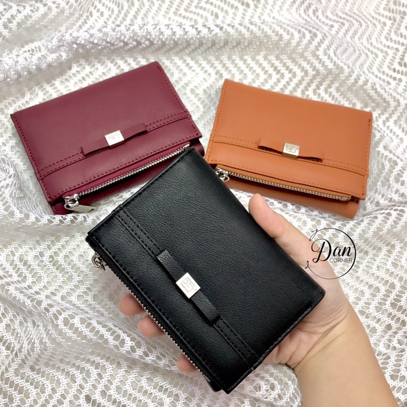 Ví/bóp size trung cầm tay dính nơ logo màu bạc trắng Perfect For You -Góc của Đan(+2% phí shopee)