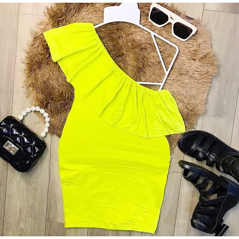 Đầm body trễ vai cho bé