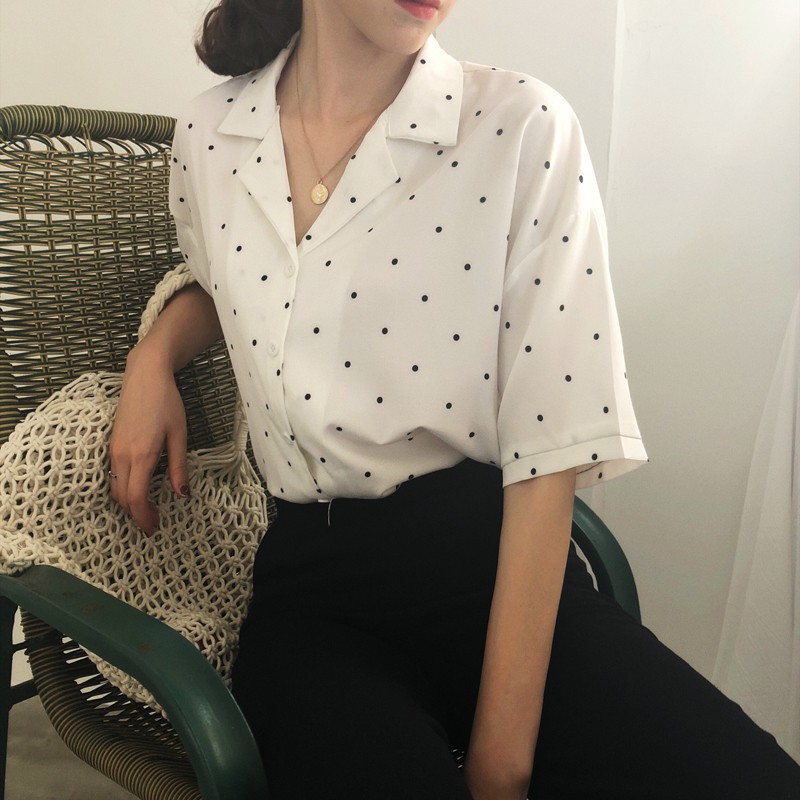 Sơ mi chấm bi cộc tay cổ Vets nhiều màu