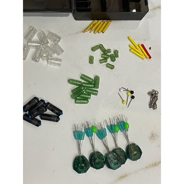 Hộp Phụ Kiện Buộc Trục Săn Hàng