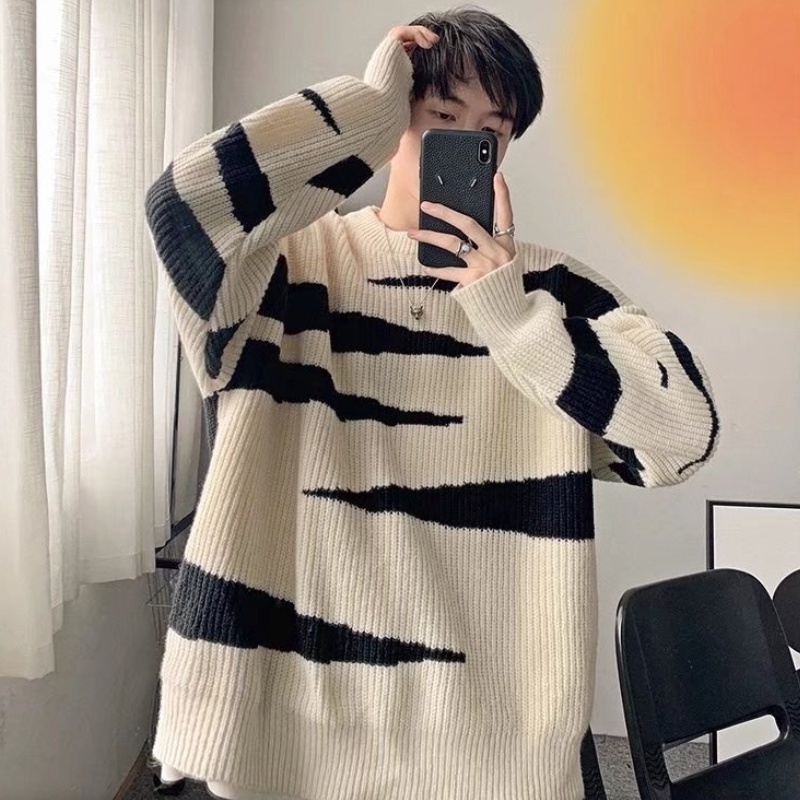 Áo sweater tay dài cổ tròn họa tiết kẻ sọc phong cách retro hàn quốc dành cho nam