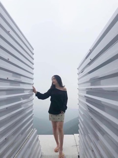 ÁO THUN LỆCH VAI