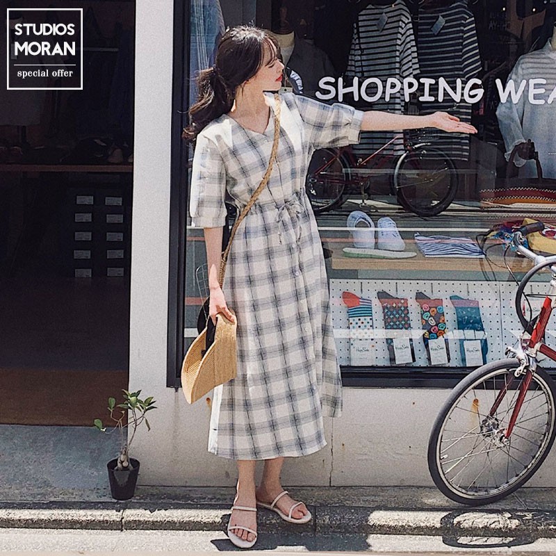 Váy MORAN kẻ sọc caro thắt eo xòe dài đơn giản nhẹ nhàng vintage Hàn Quốc nữ tính