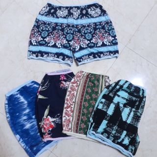 Quần đùi mặc bầu
