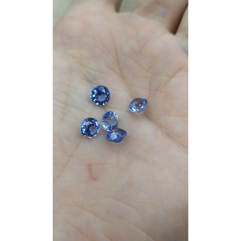 020 - Đá Topaz xanh Lục Yên - Yên Bái (size nhỏ 6,5 MM)