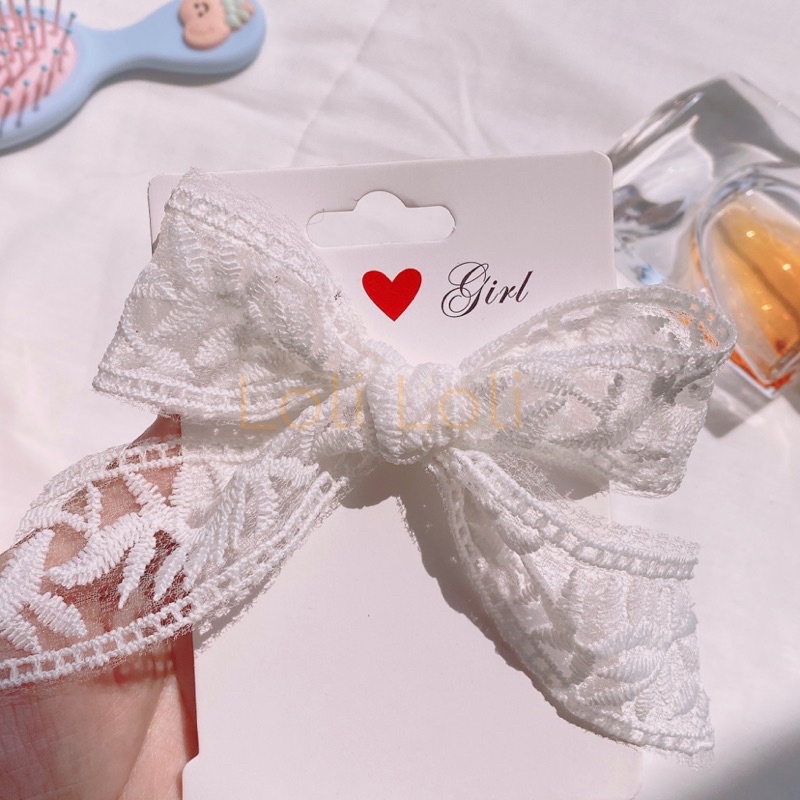 Buộc tóc nơ ren phong cách tiểu thư màu trắng