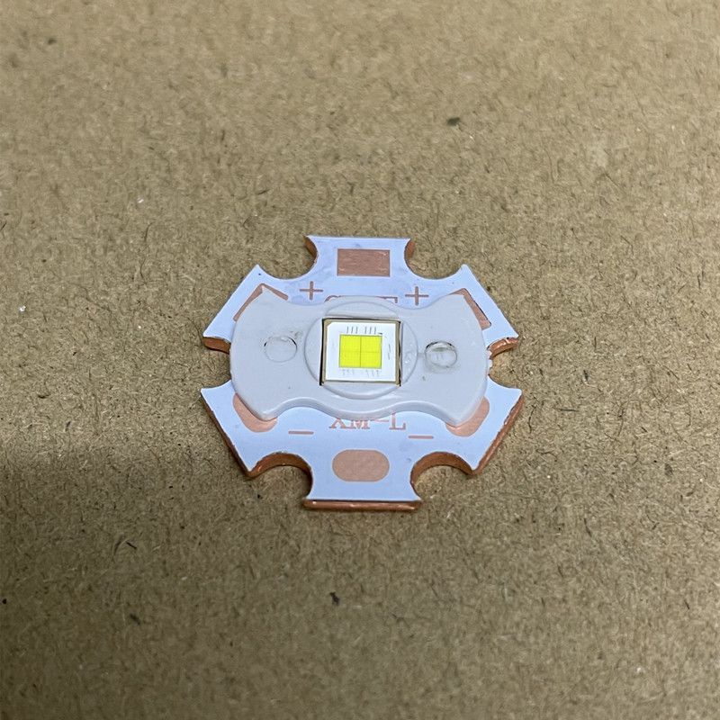 Đèn Pin Luminus SFT-70X-W5050 42W SFT70 LED 6V / 7A Chất Lượng Cao