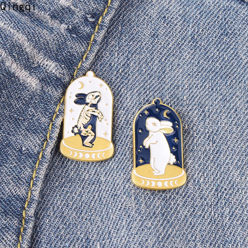 Trâm cài áo Miss Zoe hình xương thỏ mặt trăng dành cho cả nam và nữ