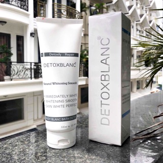Sữa tắm thải độc trắng da than hoạt tính DetoxBlanc Natural Whiteing Smooth