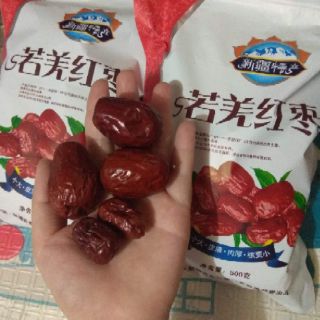 Táo đỏ + ô mai thanh mai