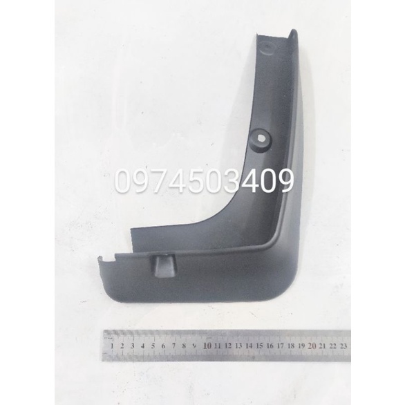 Chắn bùn bánh Santafe đời cao