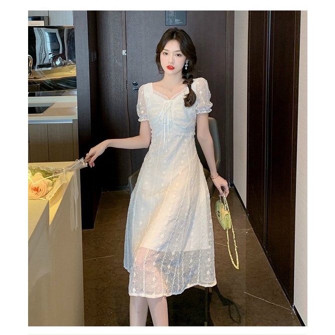 Đầm ren thêu phối bèo cao cấp. Nhập QC