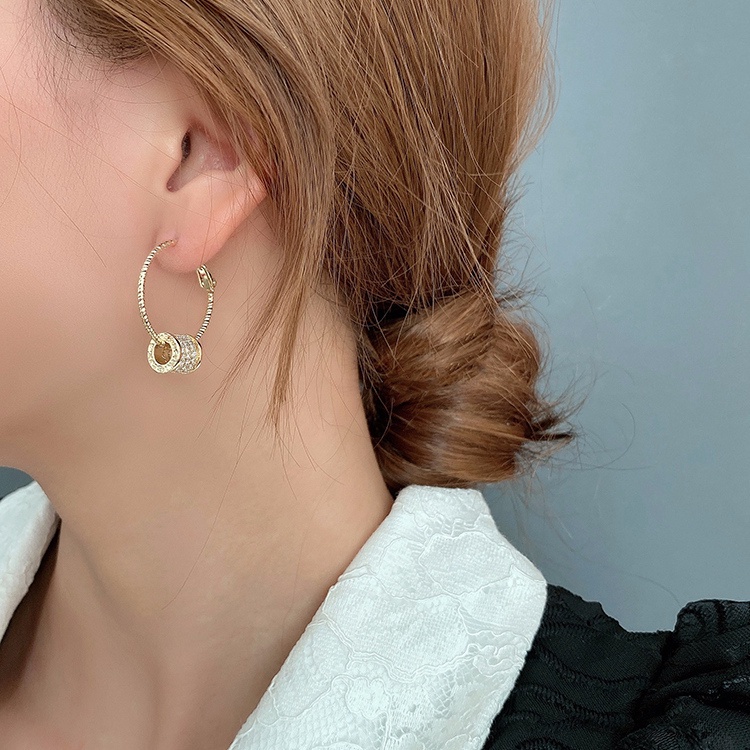 Bông Tai Tròn Đính Kim Cương Lấp Lánh Phong Cách Hàn Quốc Dành Cho Nữ