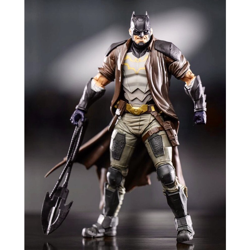 Mô hình nhân vật cử động đa khớp, McFarlane Toys DC Multiverse Batman Dark Detective