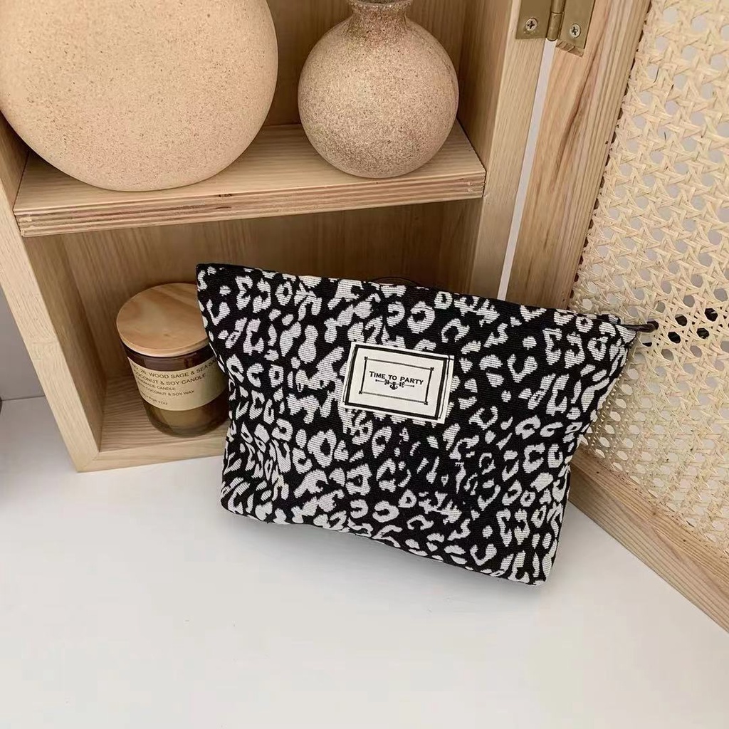 Túi đựng mỹ phẩm tiện dụng cho nữ