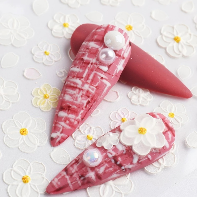 Miếng Dán Trang Trí Móng Tay Hình Hoa Và Bướm 5D