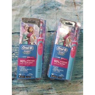 Bàn chải điện Oral-B stages power Disney cho BÉ Gái
