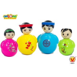 GIA ĐIÌNH LẬT ĐẬT ANTONA