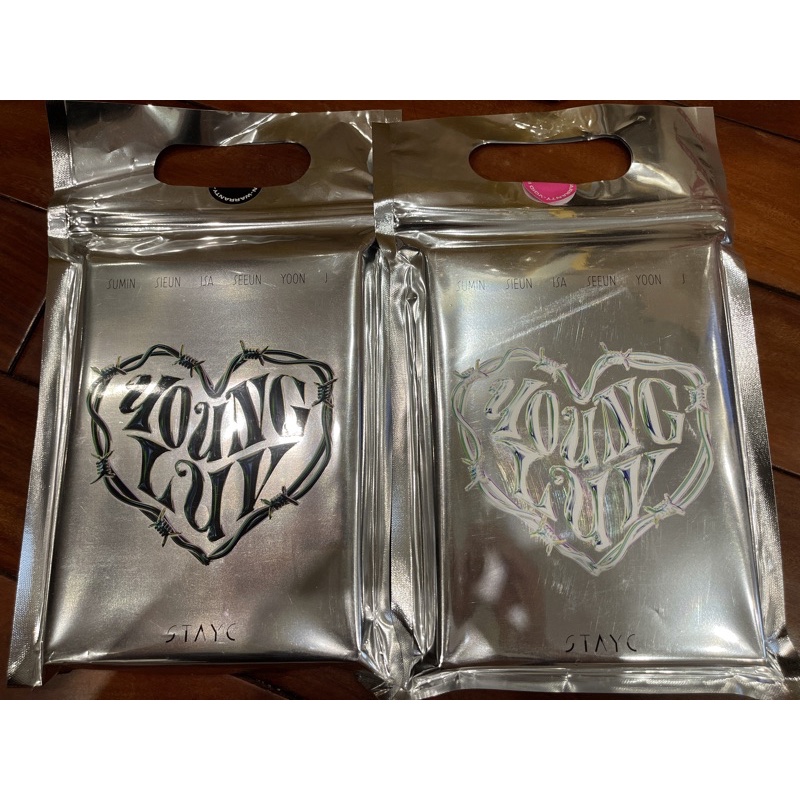 Album Young Love - StayC