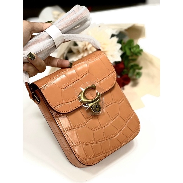 Túi đựng điện thoại Coach siêu cưng 💥