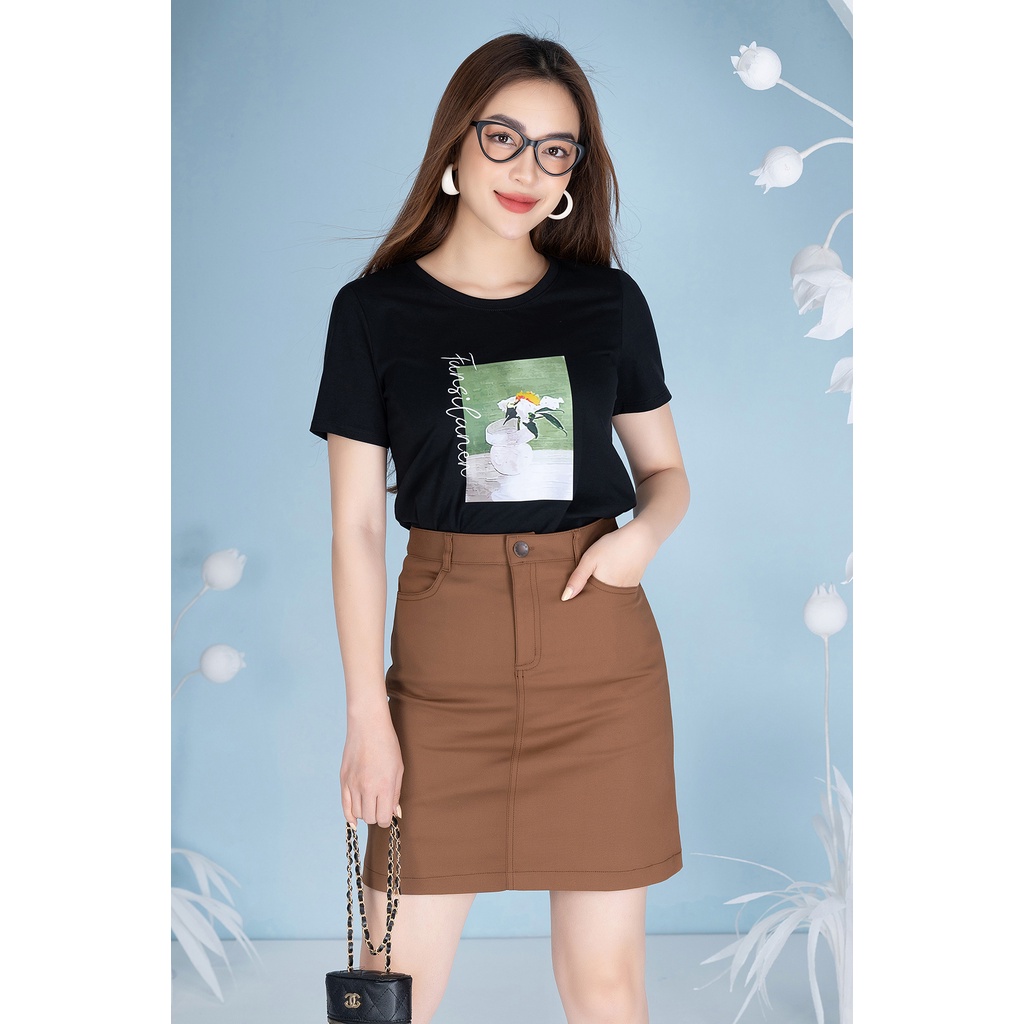 Áo phông in hình lọ hoa chất liệu Cotton Compact form vừa LOZA PT302023
