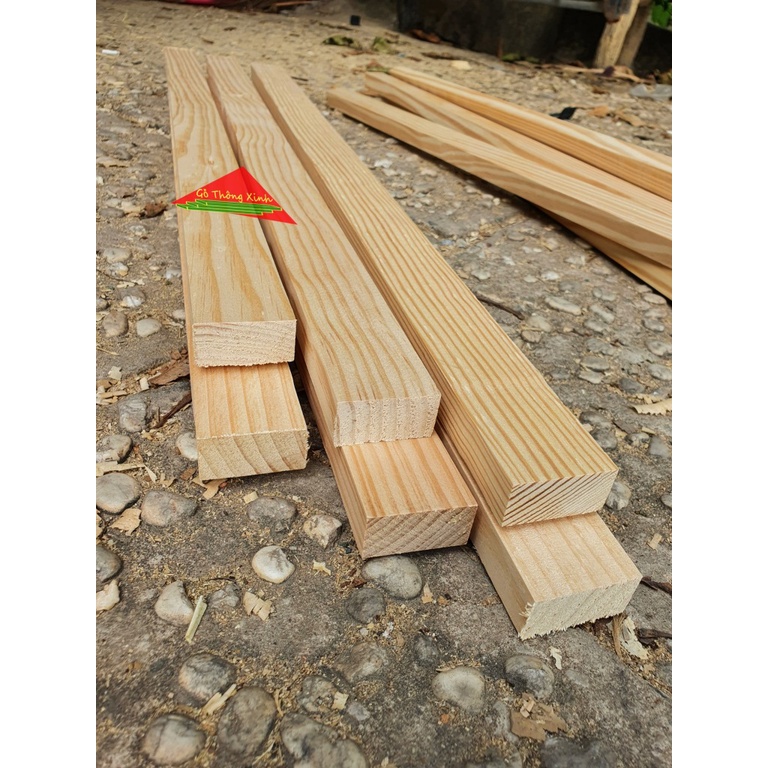 Thanh gỗ thông vuông 2x4cm, dài 80cm bào láng 4 mặt đẹp dùng làm khung sườn, làm xương, trang trí