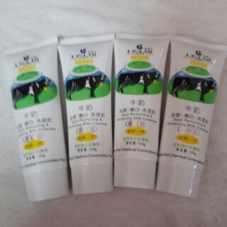 Sữa rửa mặt con bò hạt cát