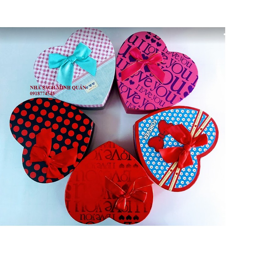 HỘP QUÀ HÌNH TRÁI TIM - kèm túi hạt xốp | BigBuy360 - bigbuy360.vn