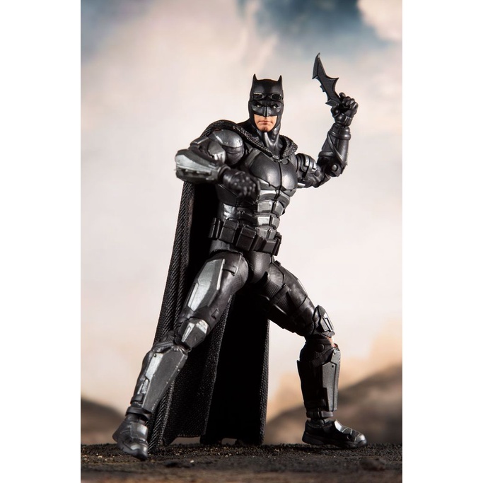 Mô hình nhân vật cử động đa khớp, McFarlane Toys DC Multiverse Justice League Batman Action Figure