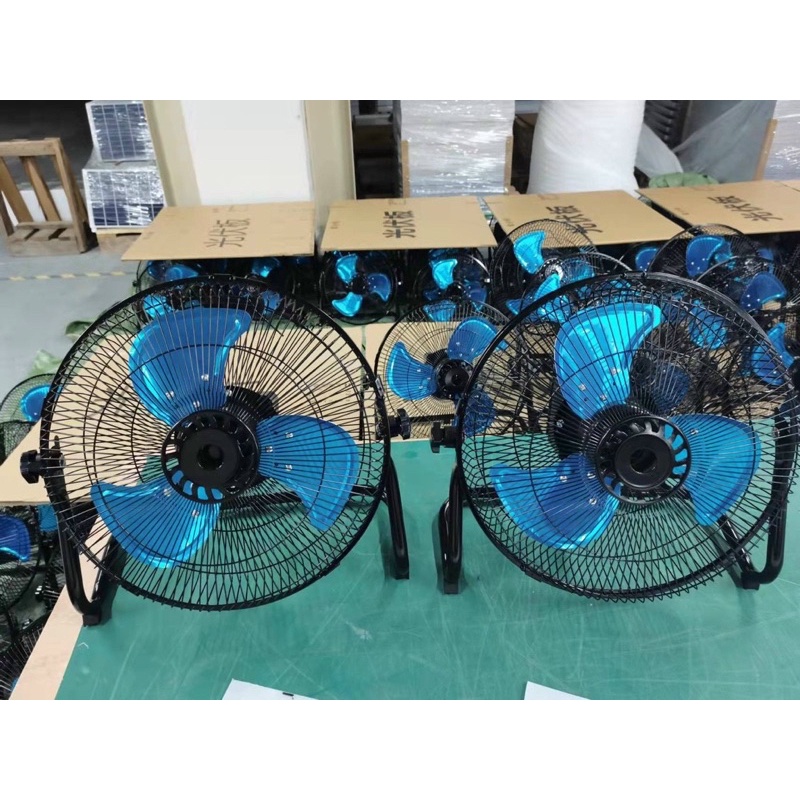 Quạt tích điện NLMT Mayor Wolf, quạt chân quì SIÊU MÁT , kèm tấm pin NLMT và cục sạc điện 220V