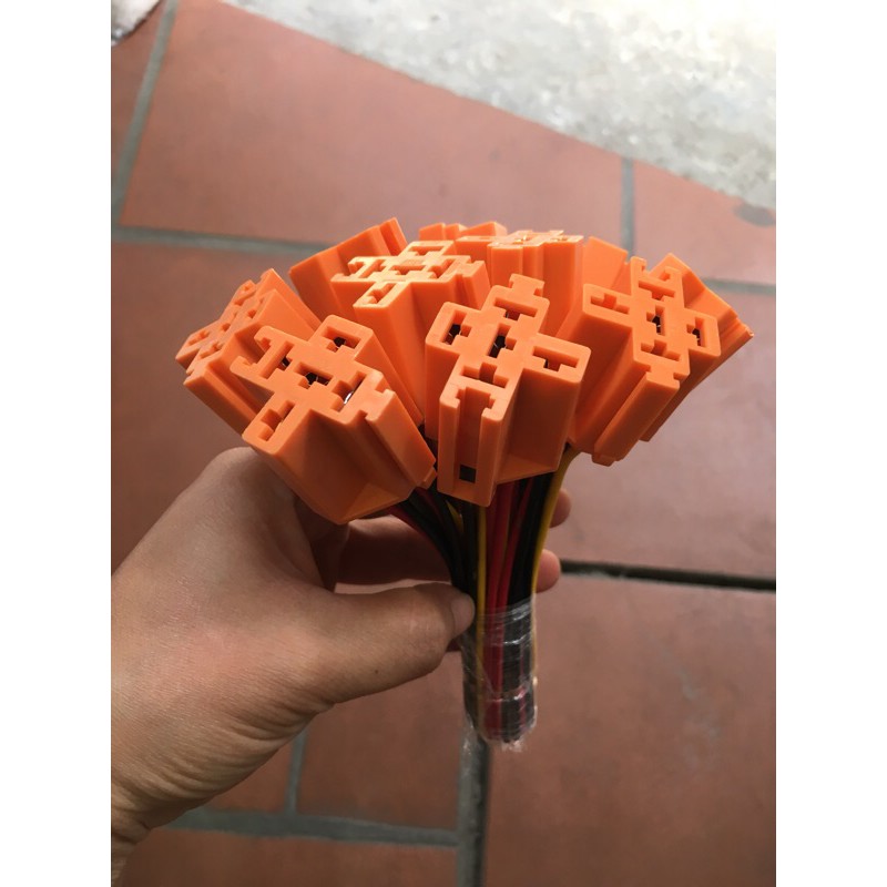 Đế Rơle 12V - 90A 5 Chân