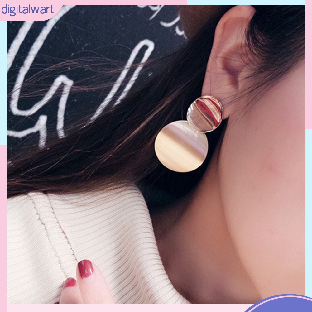 Đôi Bông Tai Hình Tròn Kiểu Dáng Trẻ Trung Cho Nữ