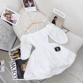 🦋Đầm 2s Trắng Rớt Vai Lông Vũ🦋