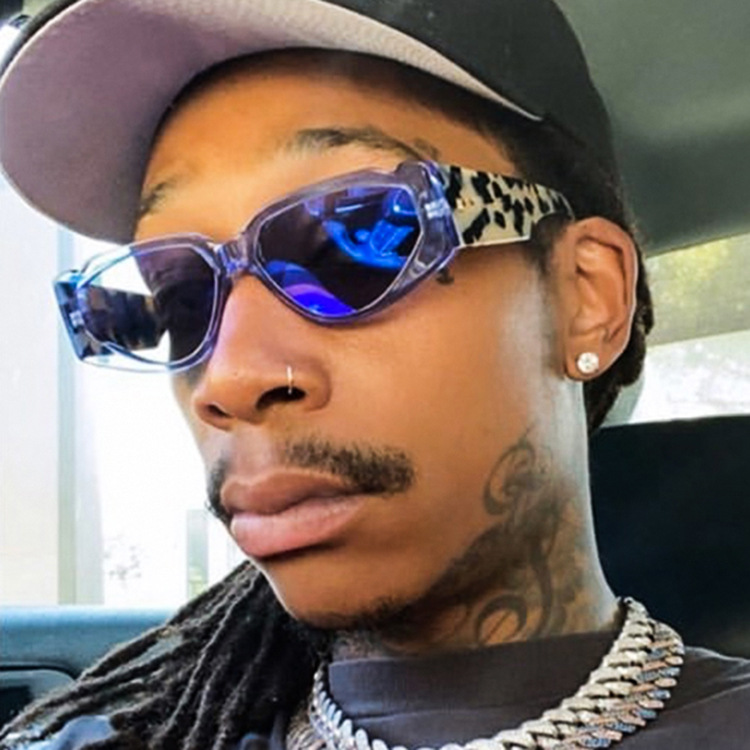 Kính mát gọng hình oval phong cách retro dành cho phái đẹp