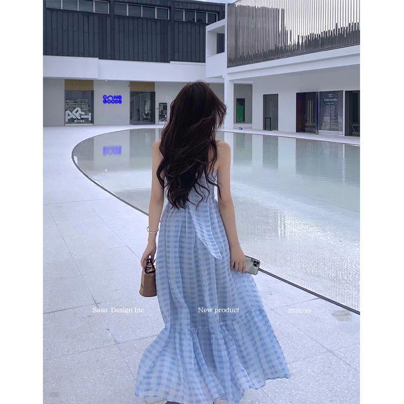 Đầm Voan Cổ Yếm In Họa Tiết Caro Màu Xanh Dương Thời Trang Mùa Hè 2022 Cho Bạn Gái Tuổi Trung Niên