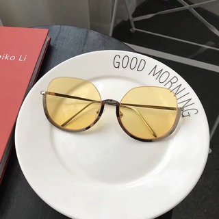 KÍNH MÁT ULZZANG