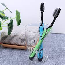 Bàn chải đánh răng than tre Hàn Quốc