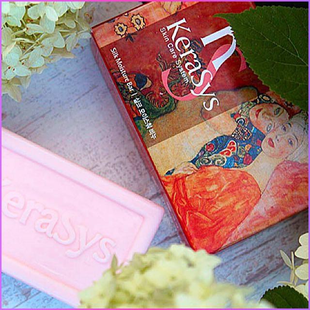 Xà bông tắm Kerasys silk moisture