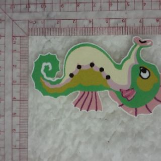 Hình ủi cá ngựa kích cỡ 9cm x 5cm