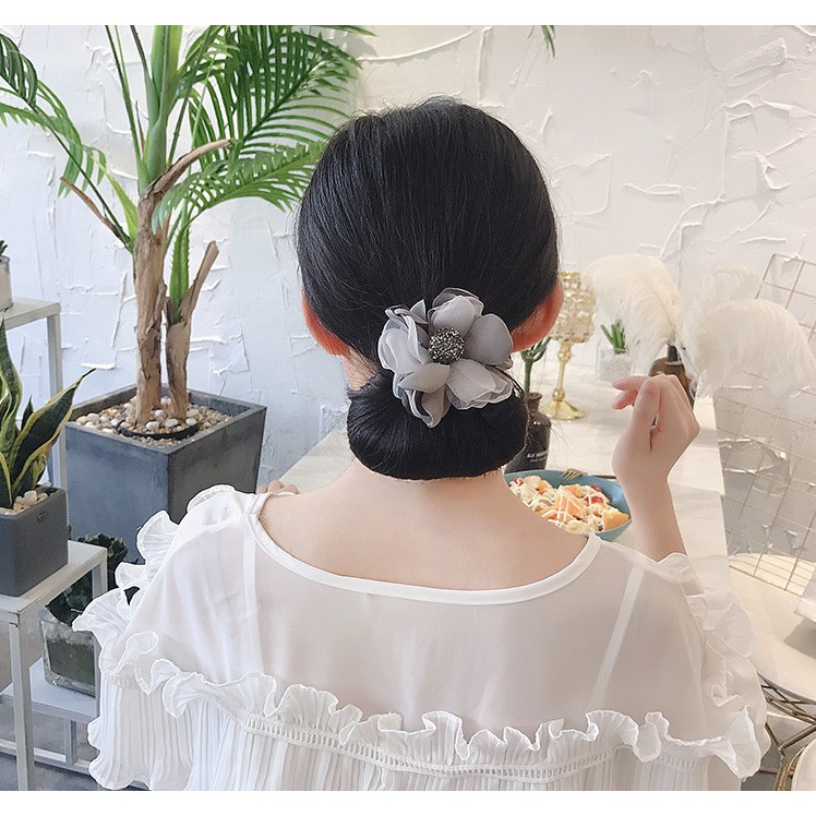 B10 Búi tóc hoa vải voan tiểu thư