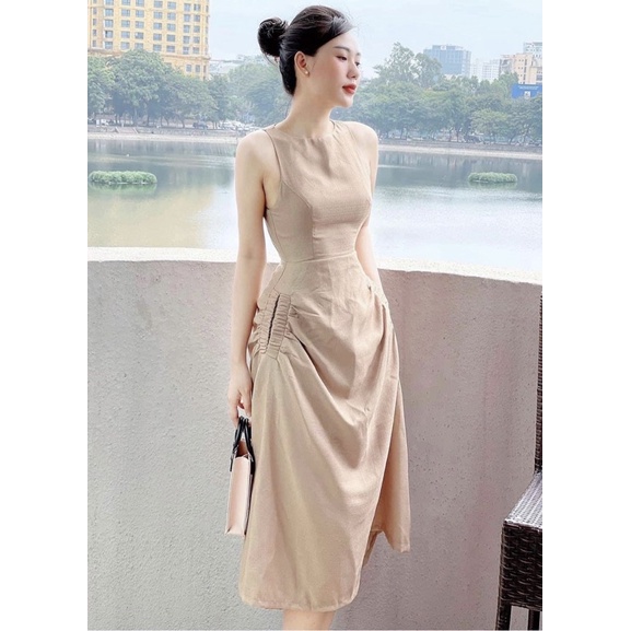 Đầm kem cổ tròn 2 túi