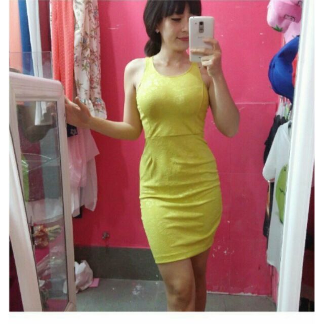 Đầm body cực tôn dáng