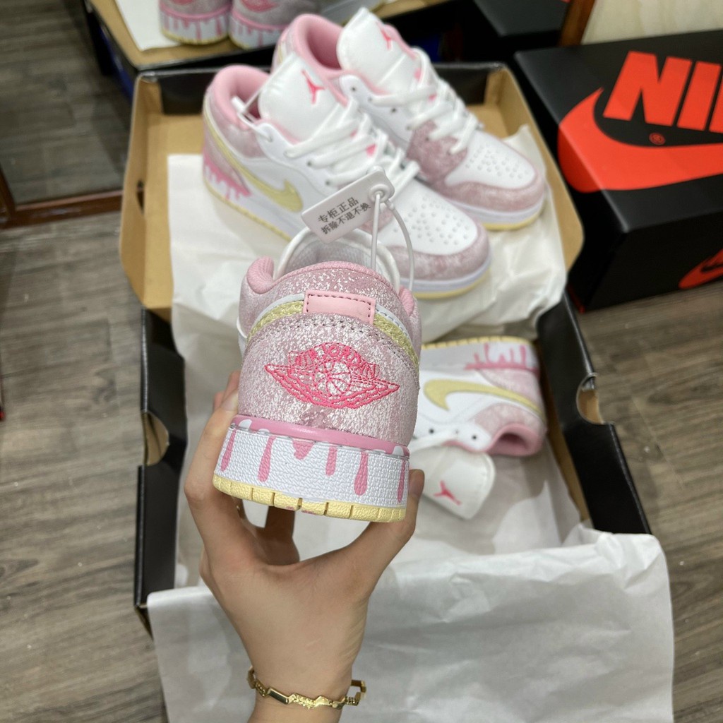 Giày Jordan hồng nữ cổ thấp, Giày Jordan 1 low màu hồng nhạt cho nữ cực xinh dễ phối đồ full phụ kiện