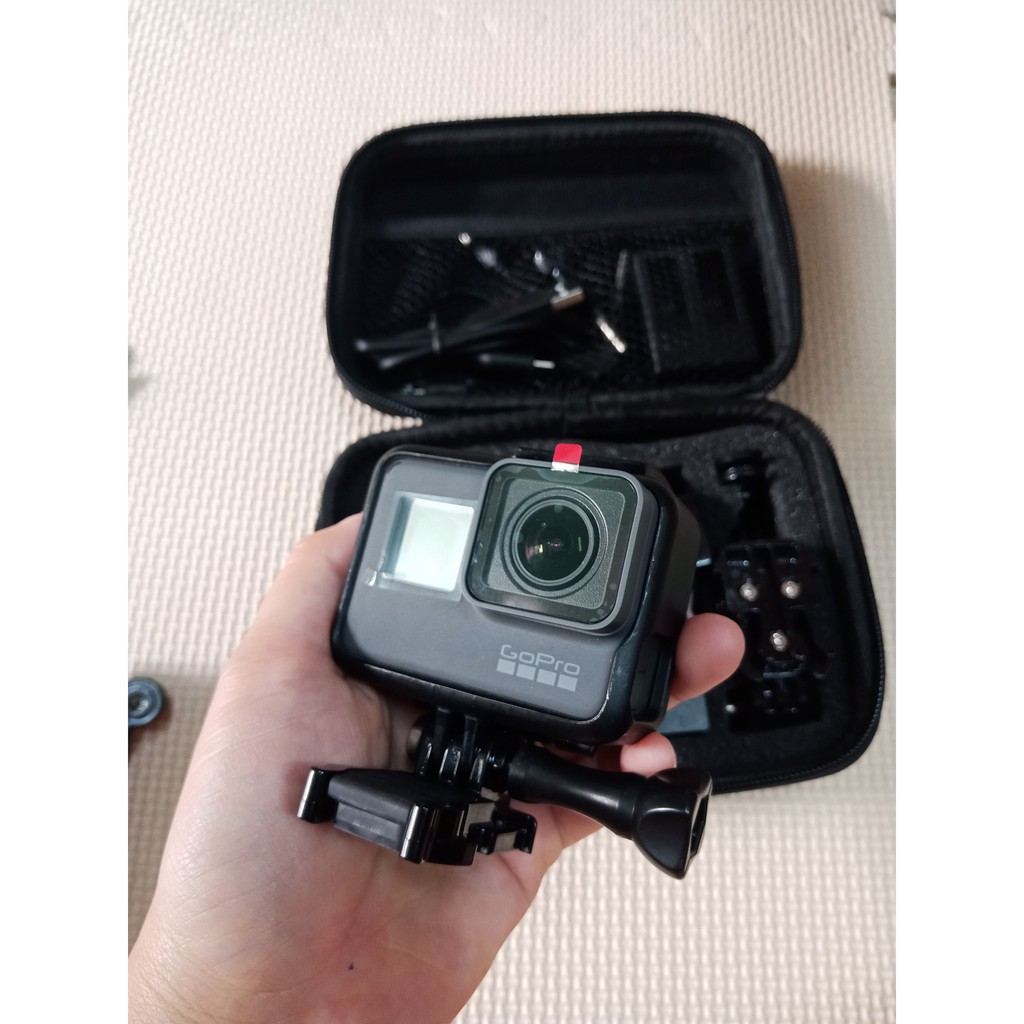Máy quay GoPro hero 5 black full phụ kiện hàng like new | BigBuy360 - bigbuy360.vn